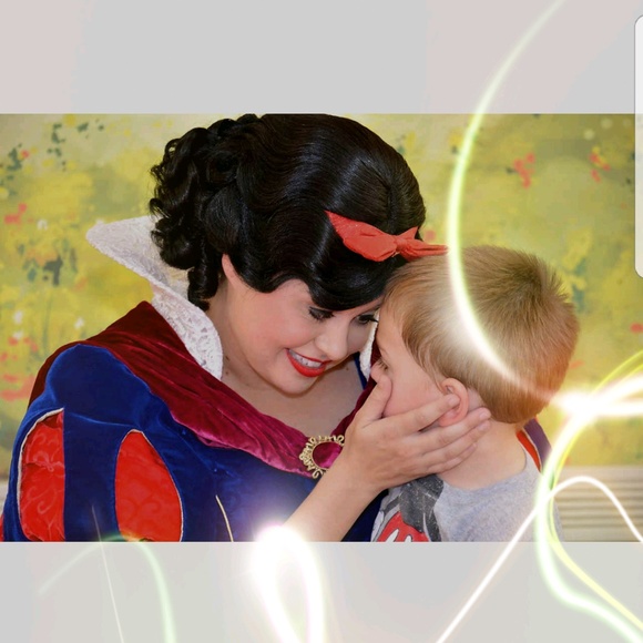 Meet your Posher, Cynthia - Picture 2 of 13